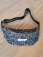 Charger l'image dans la galerie, Sac banane léopard tendance. Idée cadeau femme. Fabrication française.