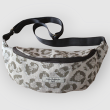 Charger l'image dans la galerie, Sac Banane Léopard Amanda