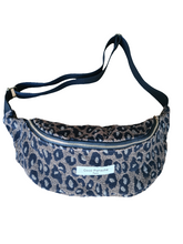 Charger l'image dans la galerie, Sac banane léopard tendance. Fabrication française. 100% coton Jacquard