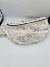 Charger l'image dans la galerie, Sac banane blanc perlé