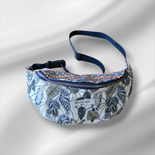 Charger l'image dans la galerie, Sac Banane Blue Forest
