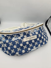 Charger l'image dans la galerie, Sac banane Jean brodé