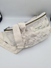 Charger l'image dans la galerie, Sac banane blanc perlé