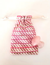 Charger l'image dans la galerie, Mushroom Quart rose et pochette rose fluo