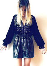 Charger l'image dans la galerie, Jupe courte python Coco Panache