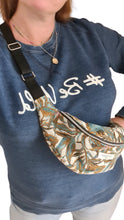 Charger l&#39;image dans la galerie, Sac banane tropicale coton 
