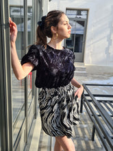 Charger l&#39;image dans la galerie, Blouse velours noir Kathia
