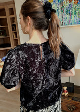 Charger l&#39;image dans la galerie, Blouse velours noir Kathia
