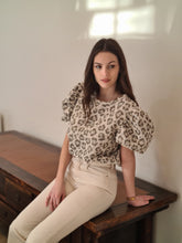 Charger l&#39;image dans la galerie, Blouse écrue léopard Mia
