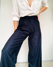 Charger l&#39;image dans la galerie, Pantalon bleu nuit Robbie
